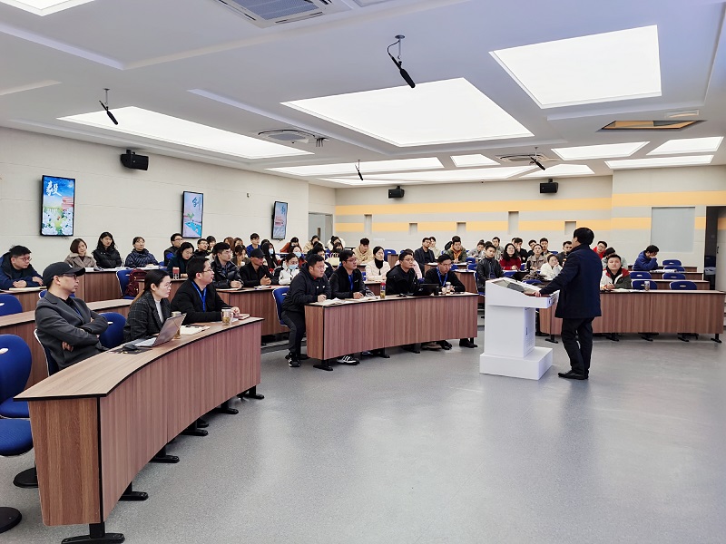 各学院参会领导.jpg