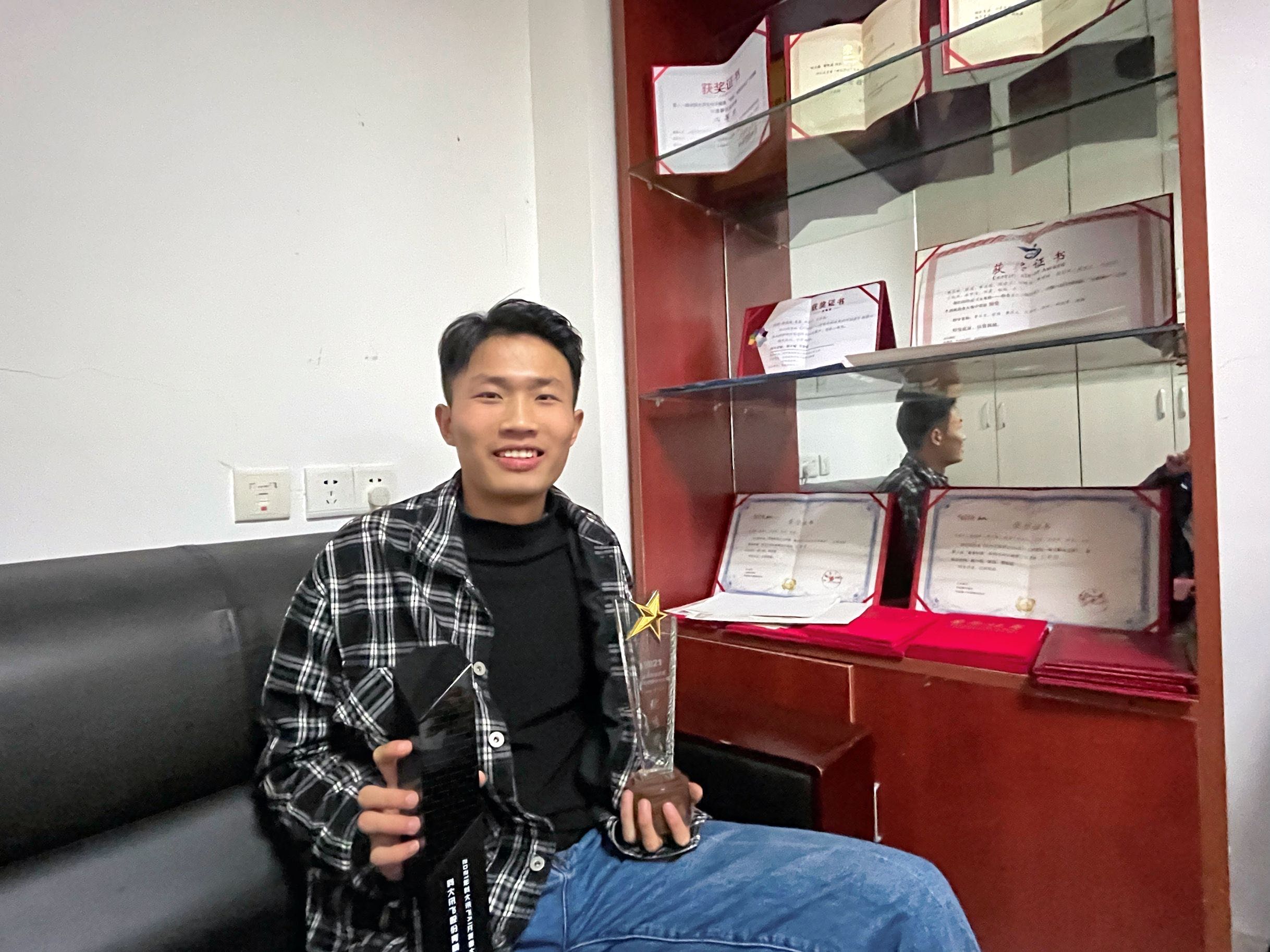 图片3.jpg 图片3.jpg